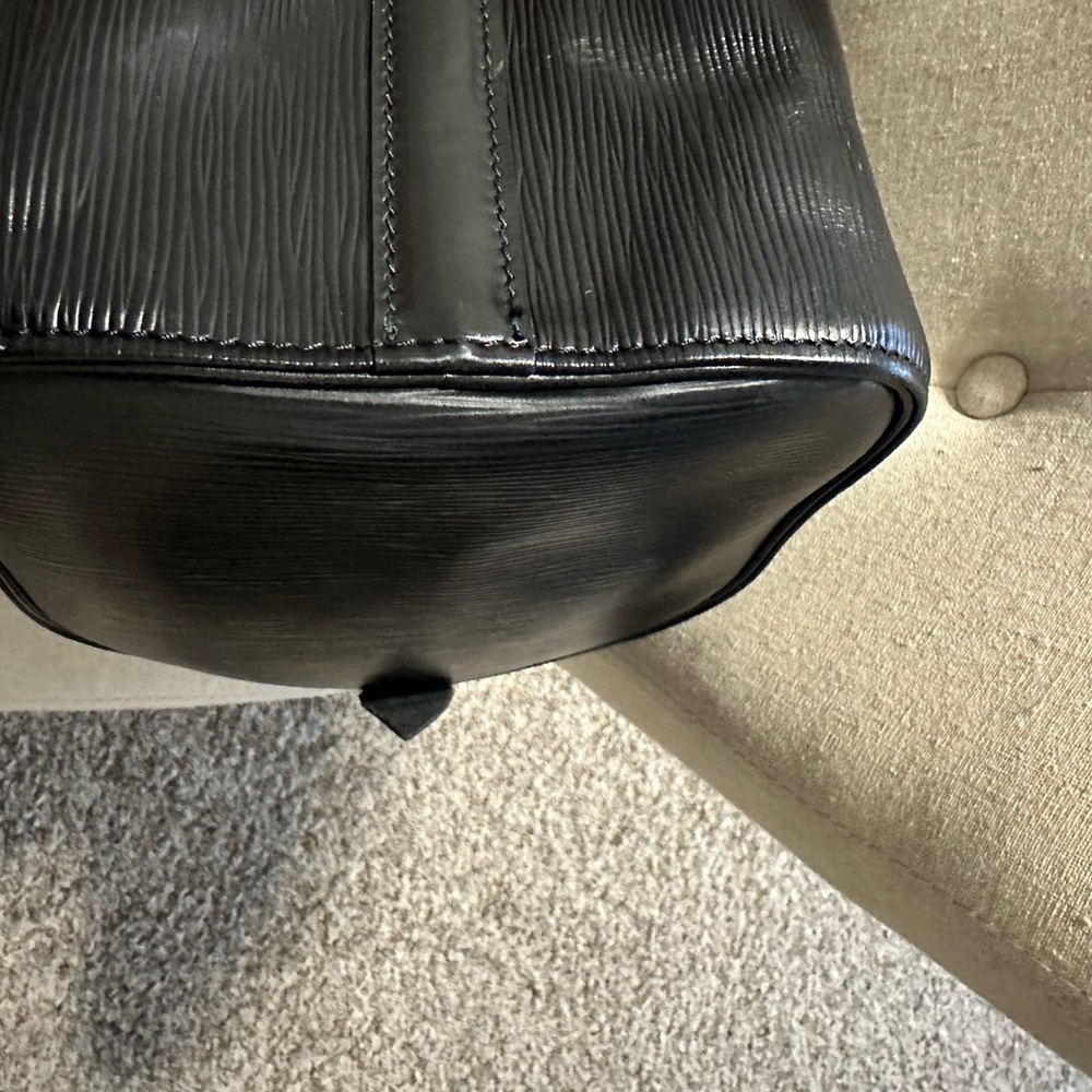 Authentic Louis Vuitton Speedy 35 - Picture 6 of 16